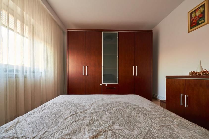 2 camere | prima inchiriere | centrala proprie | Sebastian - Razoare - Poză 12