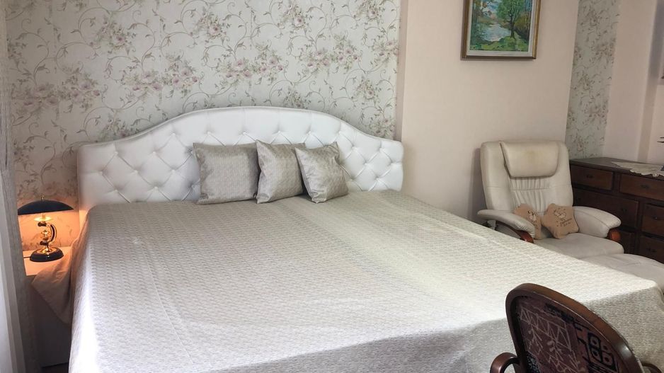 BRASADAS vinde casa cu 7 camere si teren 1100mp in zona Burdea. - Poză 5