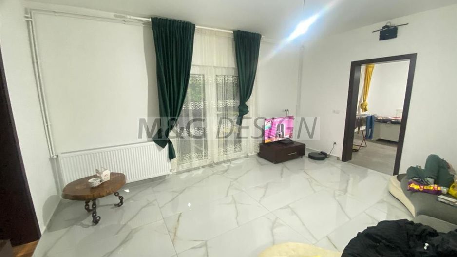 casa cu 2 apartamente Ianova 120mp centrala amenajata - Poză 9