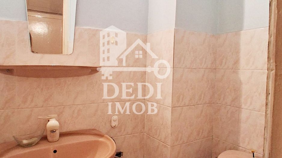 Apartament cu 3 camere de inchiriat zona Decebal, Oradea - Poză 12