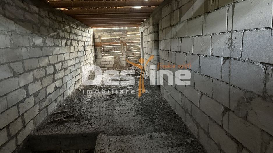 Casa de vanzare 4 camere la rosu Simeria - Poză 3