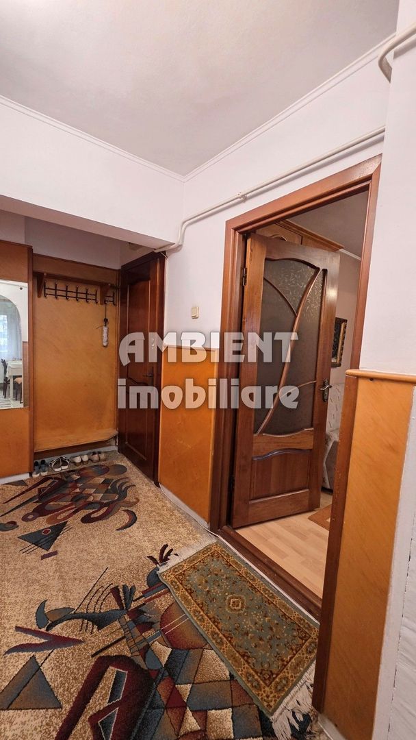 Apartament cu 4 camere, etaj 3, VASLUI zona Ultracentrală; - Poză 4