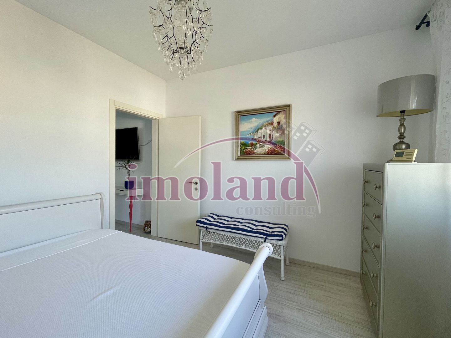 Inchiriere apartament 2 camere 2 bai bloc nou - Băneasa/Herastrau - Poză 10