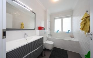 Casă ideală pentru familie în Brașov, Bunloc – spațioasă, luminoasă, priveliște - Poză 27