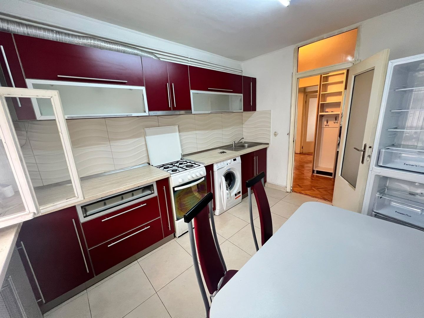 Apartament cu 3 dormitoare | 70 mp | FSEGA | Parcare - Poză 10