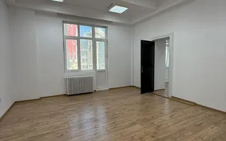 Spațiu de birouri de închiriat – zona Universitate - Poză 13