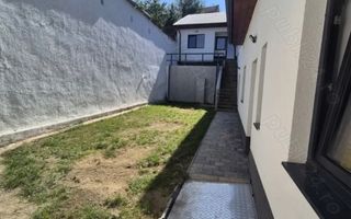 Vand casa in zona Blocului 800 - Poză 4