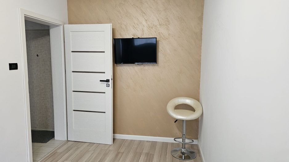 Inchiriez apartament 3 camere – Tiglina 3, etaj 1, mobilat si utilat - Poză 7