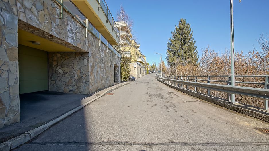 2 CAMERE 81 MP | DOUA BAI, TERASA SI BOXA | BELLEVUE DRUMUL POIENII - Poză 17