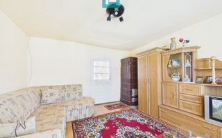 Casă solidă cu 5 camere in localitatea Almaș, Arad - Poză 11