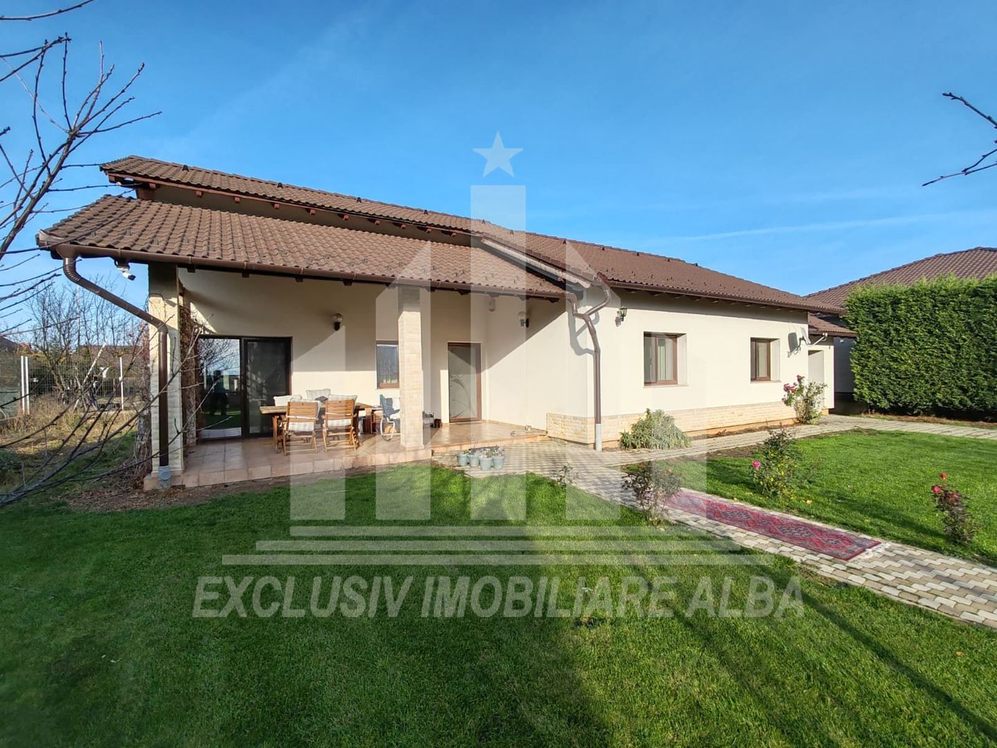 Casa individuala | 1 nivel | 145 mp utili | 784 mp teren | Cetate - Poză 1