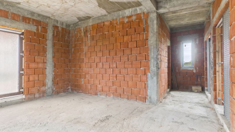Casă la roșu cu etaj și 500 mp teren în Sântana - Poză 6