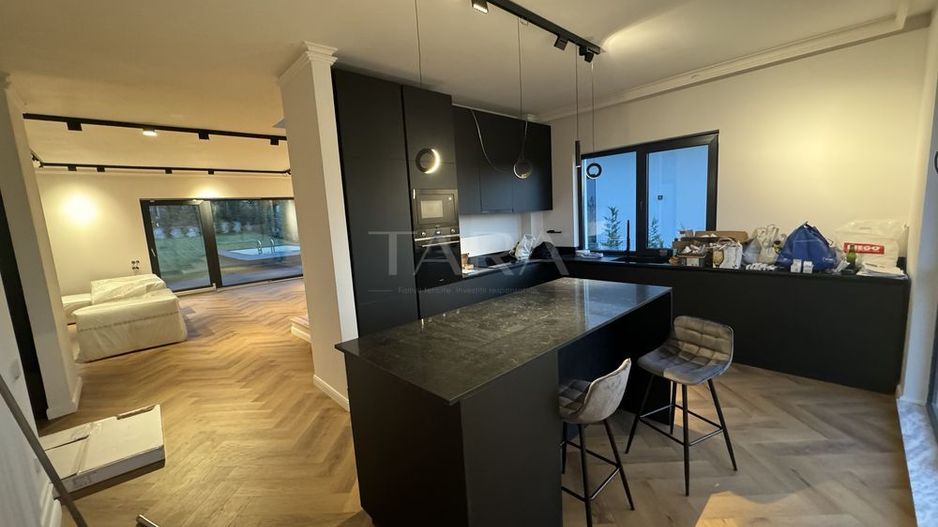 Vilă de lux cu piscină și tehnologie inteligentă în inima cartierului Andrei Mureșanu - Poză 3