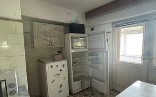 Apartament 4 Camere – Lângă Liceul Maiorescu, Giurgiu - Poză 1
