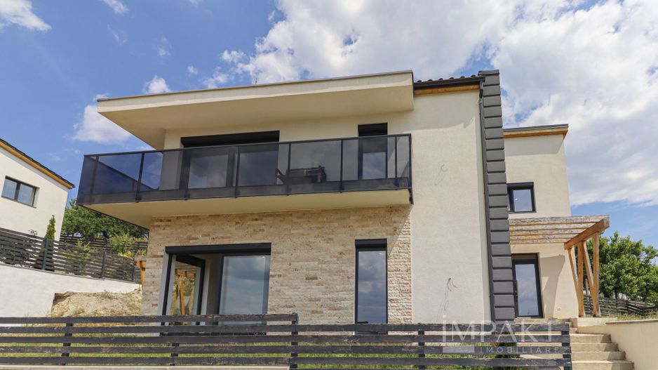 Casa individuala superba, amenajata in stil scandinav Dezmir COMISION 0% - Poză 1