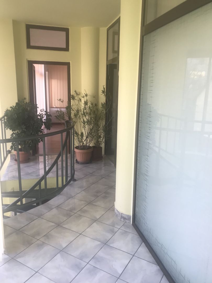 Ideal birouri sau cabinet medical - Poză 2