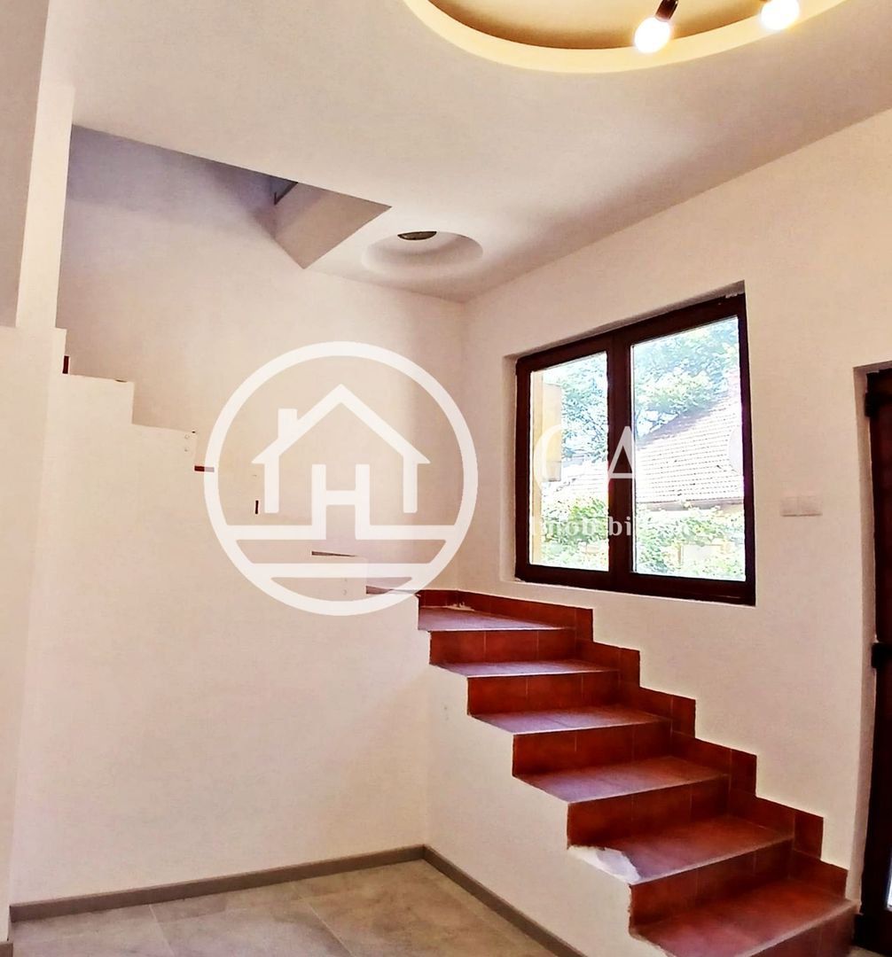 Apartament cu 4 camere la curte comuna de vanzare Ultracentral, Oradea - Poză 2