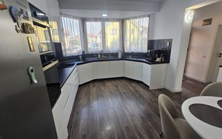 Casă individuală cu 4 camere, complet mobilata, in Cartierul Tineretului - Poză 4