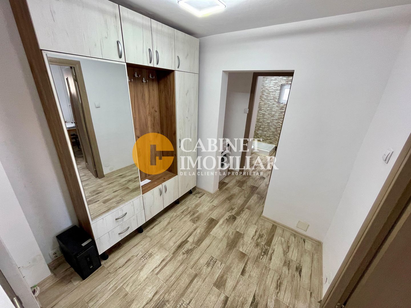 Tatarasi - 2 camere - DECOMANDAT - etaj 1 - bloc 1982 - geam la baie - Poză 6