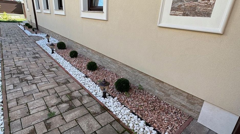 CASA EXCEPTIONALA CU LIVADA PROPRIE - Poză 23