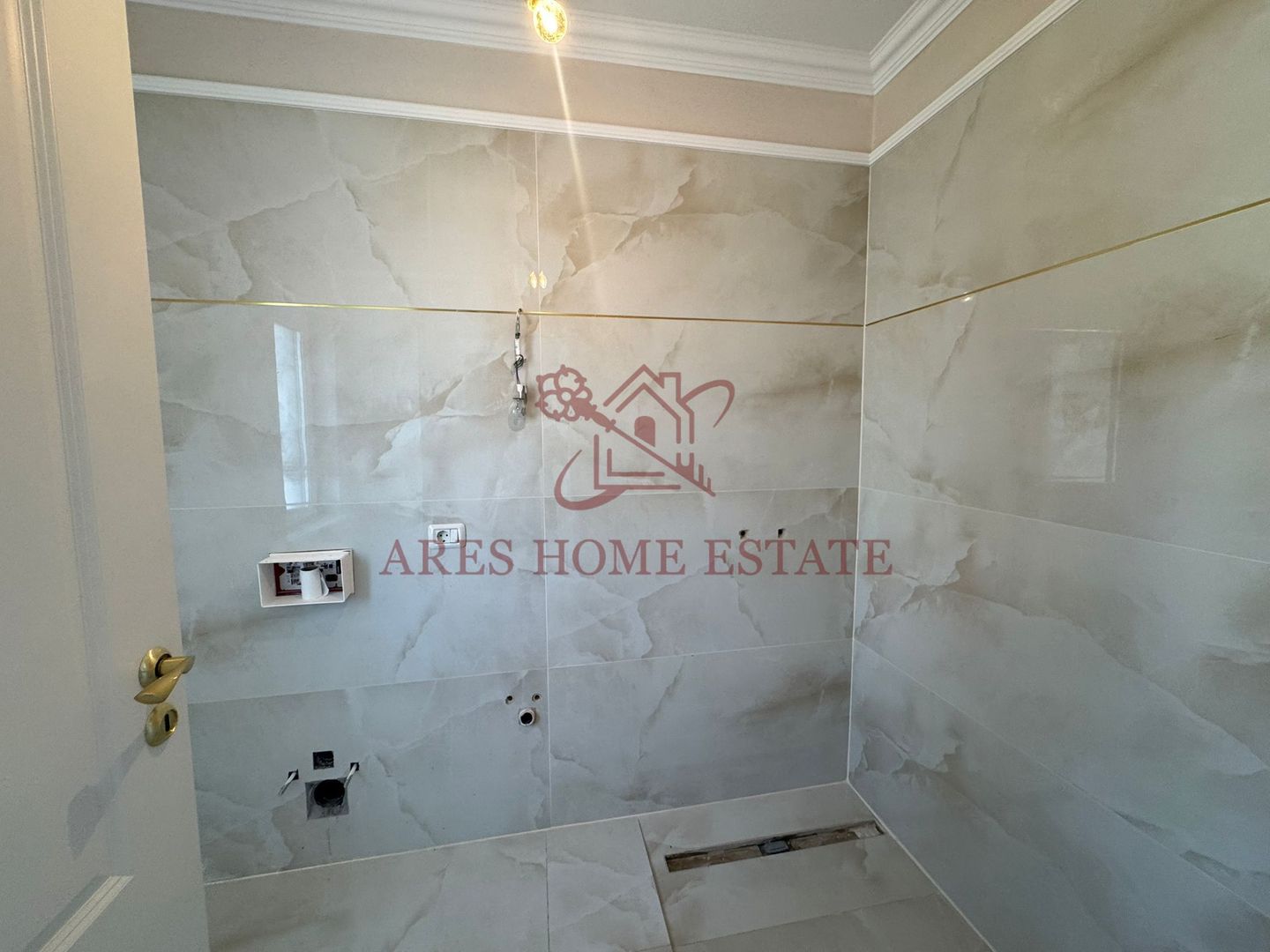 Duplex modern pe parter, 3 camere, 2 băi și terasă de 25 mp – Giarmata - Poză 4