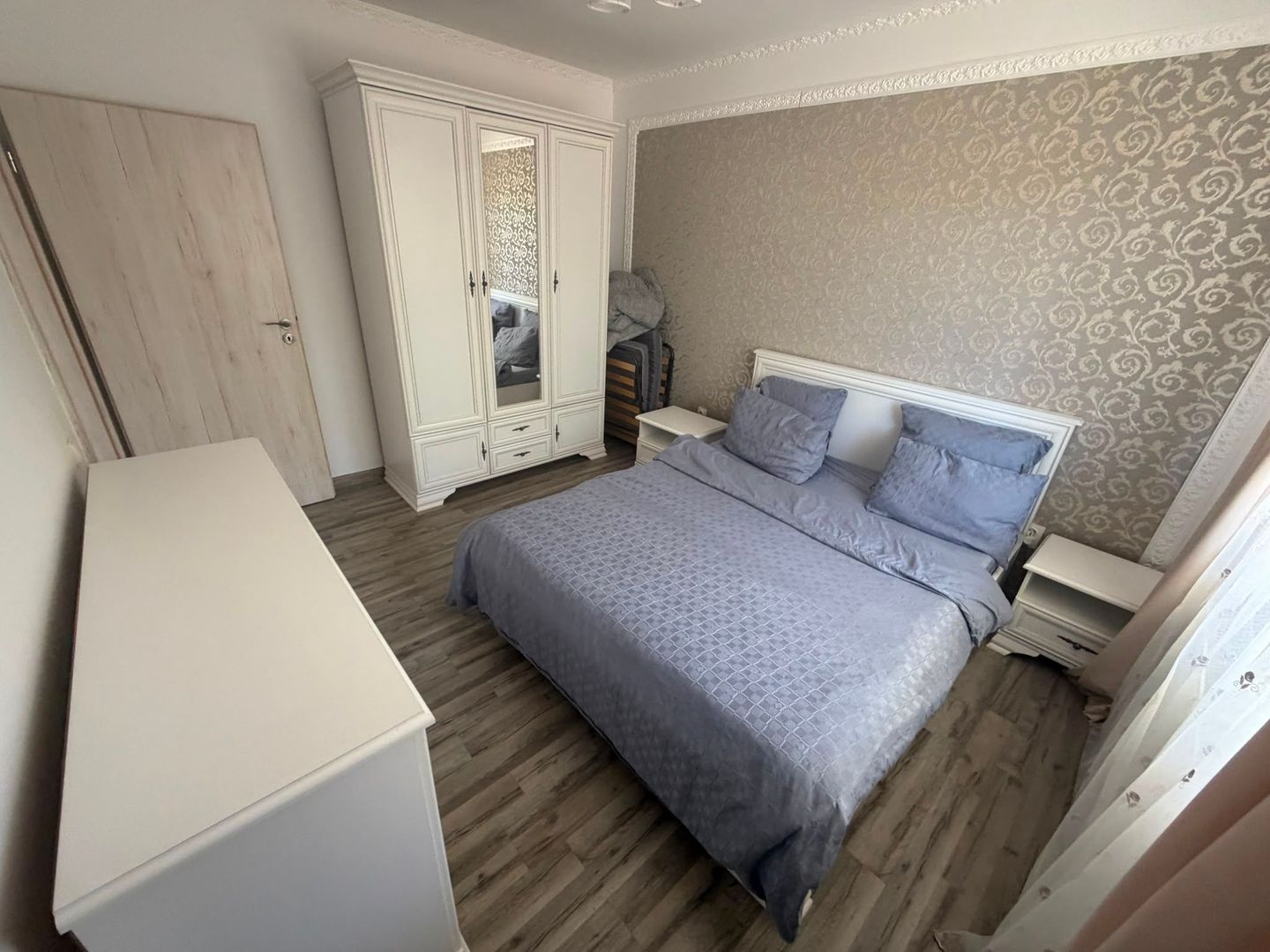 CASA INDIVIDUALA- DOMNESTI, CENTRALA PROPRIE, MOBILAT/UTILAT, COMIS 0% - Poză 2