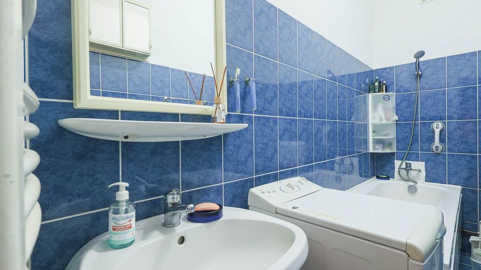 Apartament 2 camere pe Bulevardul Revolutiei - Poză 11