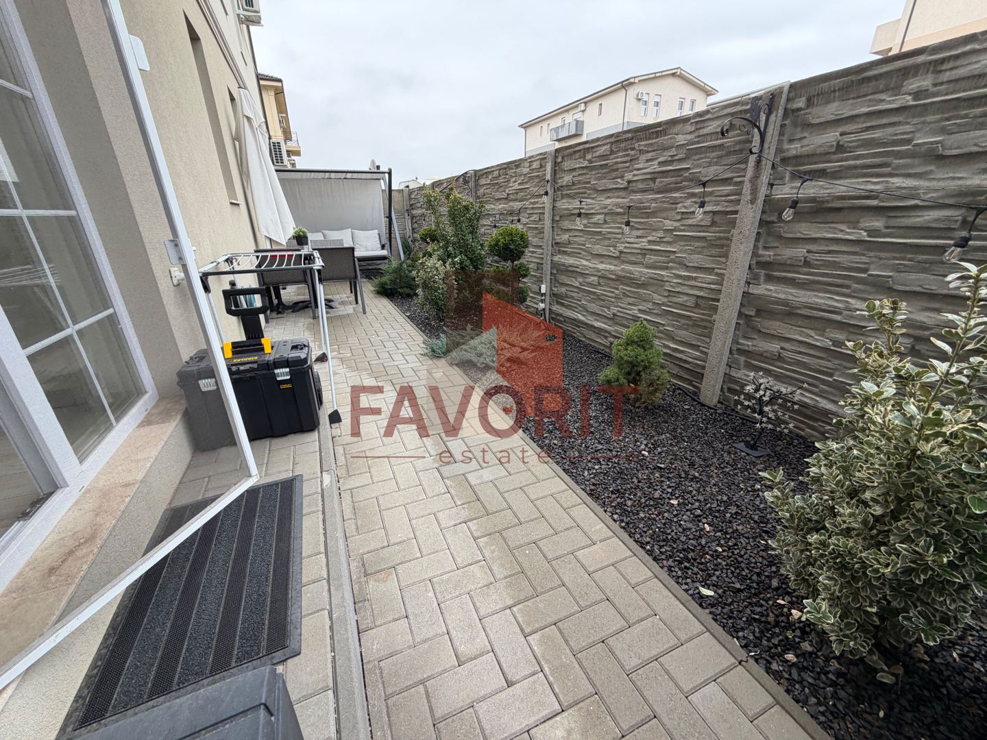 Disponibil imediat. Mobilat si utilat. Gradina proprie 29 mp - Poză 2