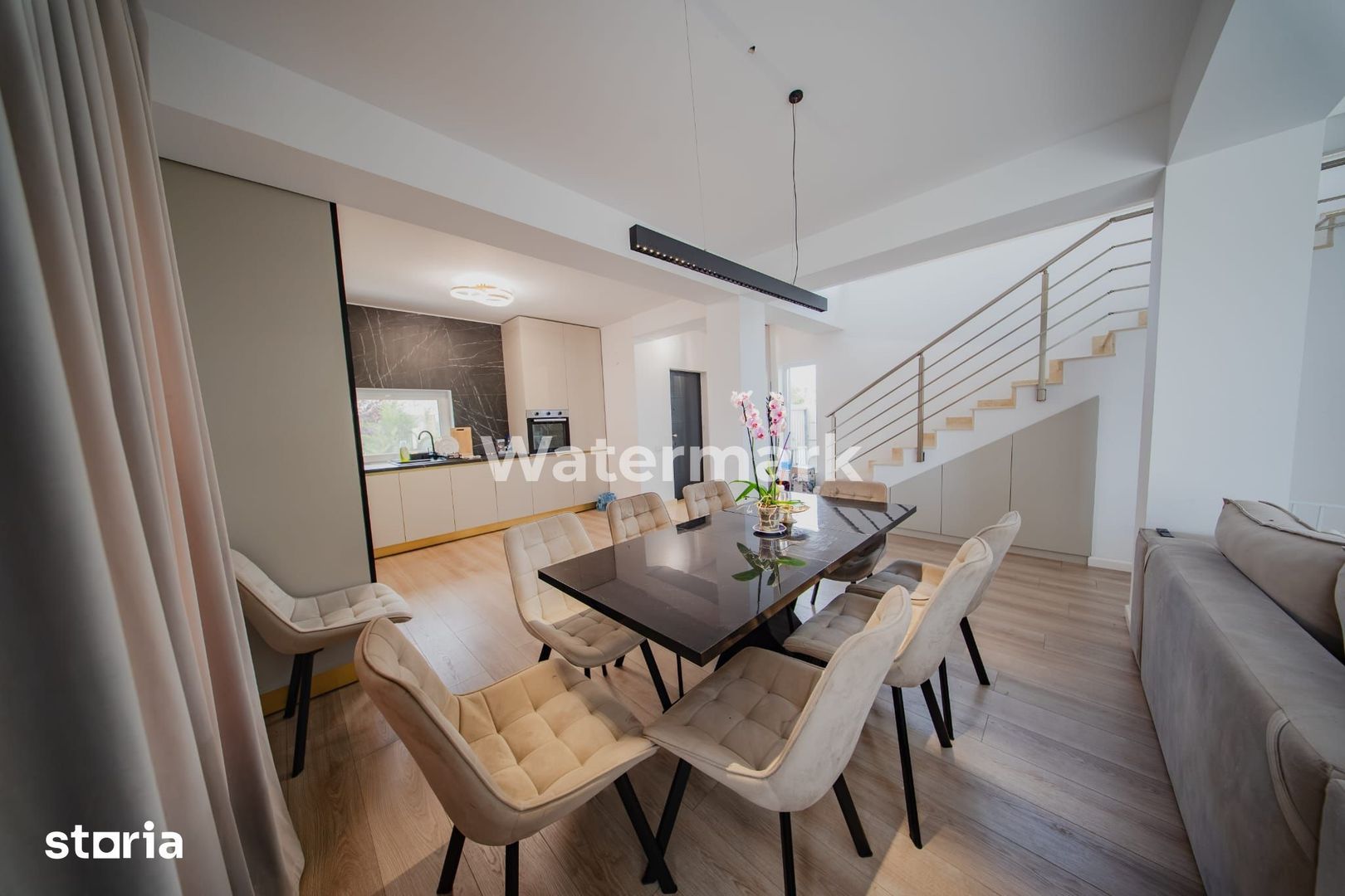 Casă cu 4 camere de închiriat, grădină 200 mp - Poză 4