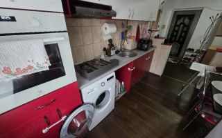 Apartament 2 camere Dambovita  etaj 1 cu centrala - Poză 4