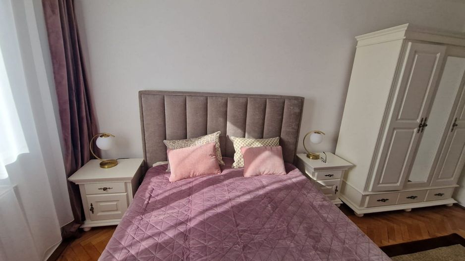 Complex-Studentesc | 4 Camere | Etaj Intermediar | Centrala Proprie. - Poză 2