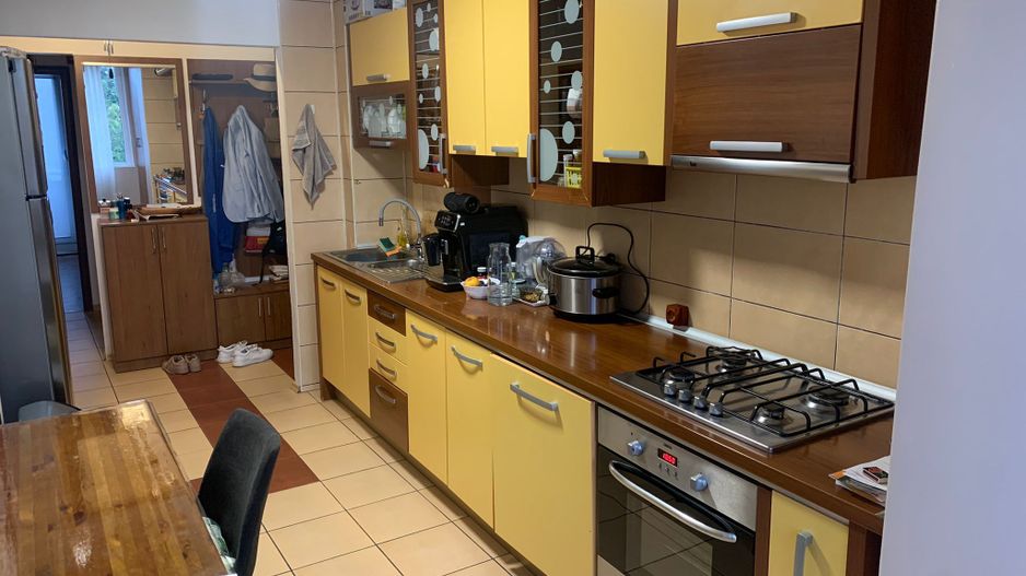 Apartament cu 3 camere în zona, mobilat si utilat -  Piata Centrala - Poză 15