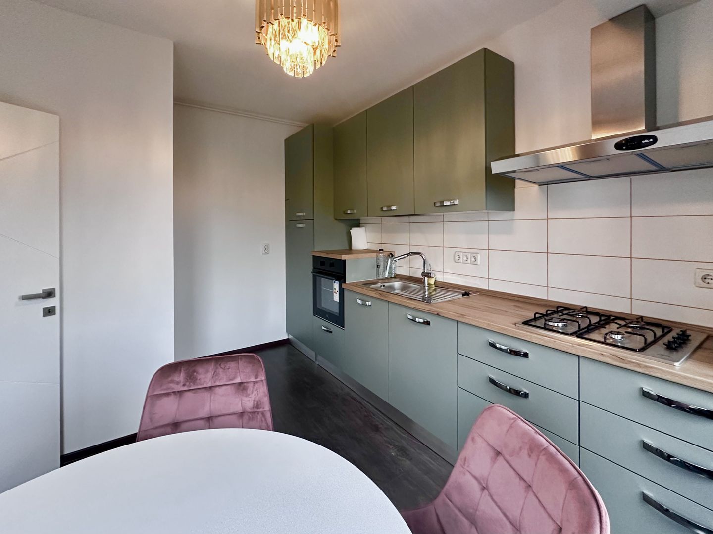 Apartament cu 3 camere de vânzare în Dumbravita - Poză 10