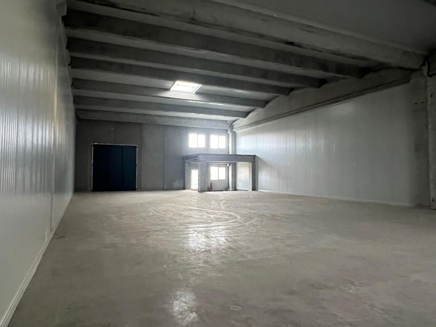 Spatiu de productie si depozitare 885 mp - Poză 1