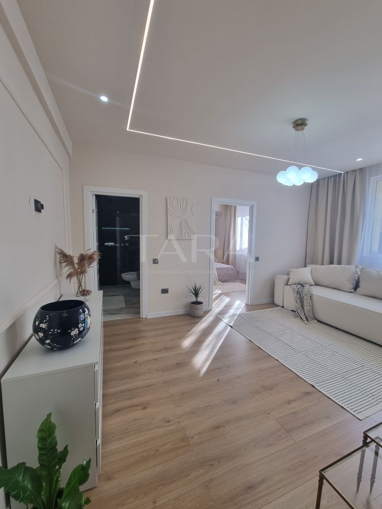 Oportunitate rară în zona ultracentrală, 2 camere, complet renovat. - Poză 1