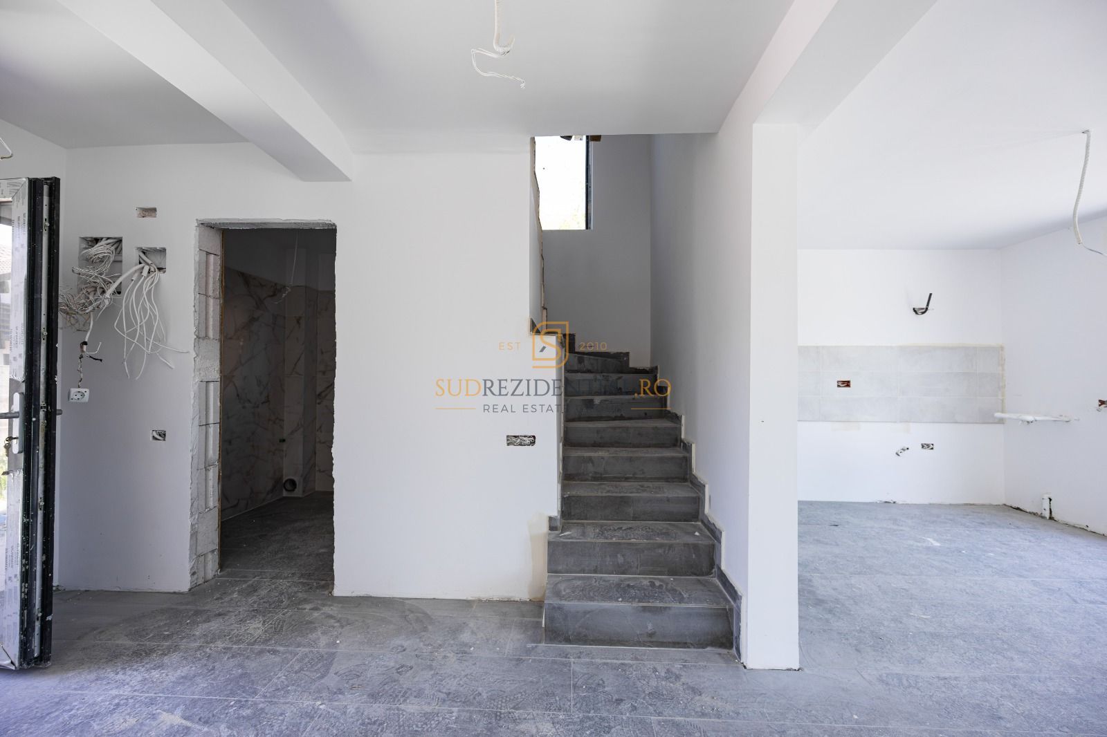 Vila individuala, 5 camere, 392 mp teren, Comuna Berceni - Poză 12