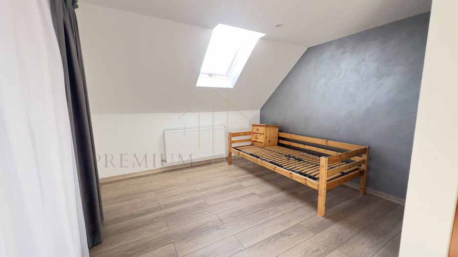 Casa de vanzare la 13 km de Onesti - Poză 18