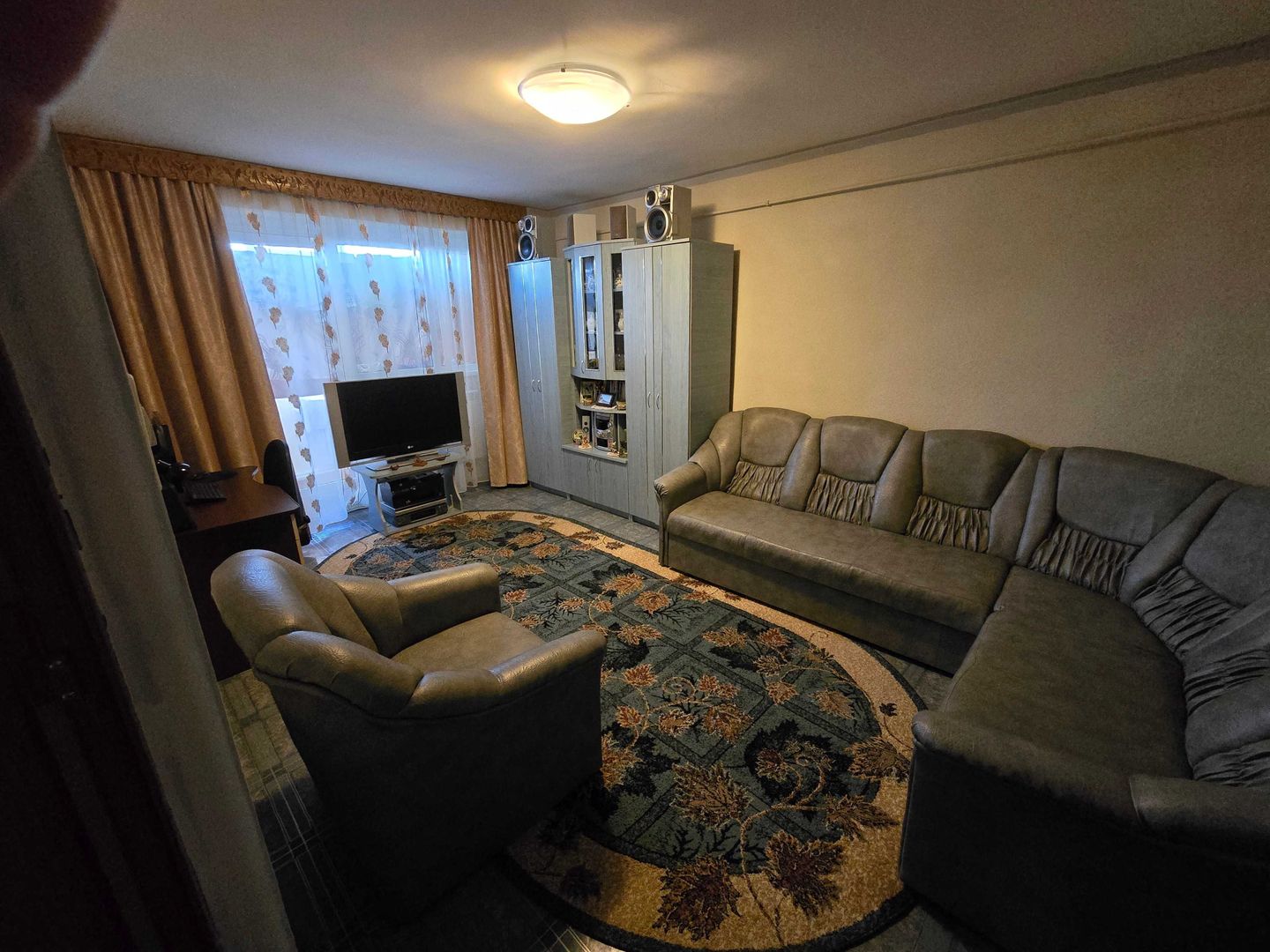 Apartament 2 camere confort 1,Micro 18 - Poză 3