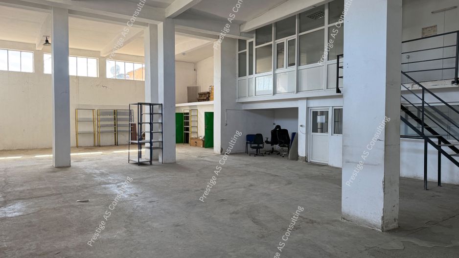 Hala 300 mp | Birouri + Vestiar | Acces auto | 3 intrari | Zona Lipovei - Poză 17