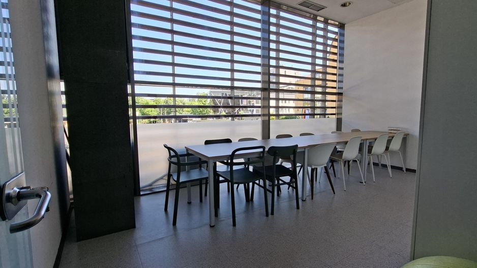 Spatiu pentru birou 258mp - Piata 700 - Poză 10