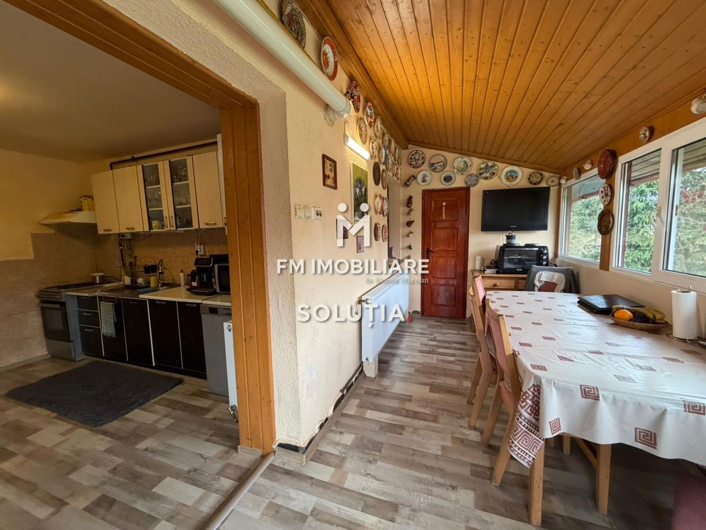 Casă spațioasă P+1 - 5 camere - teren 10 ari, Unguraș! - Poză 10