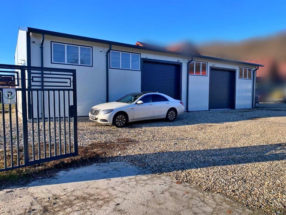 Inchiriere/Vanzare Hala industriala si curte 930mp - Poză 1