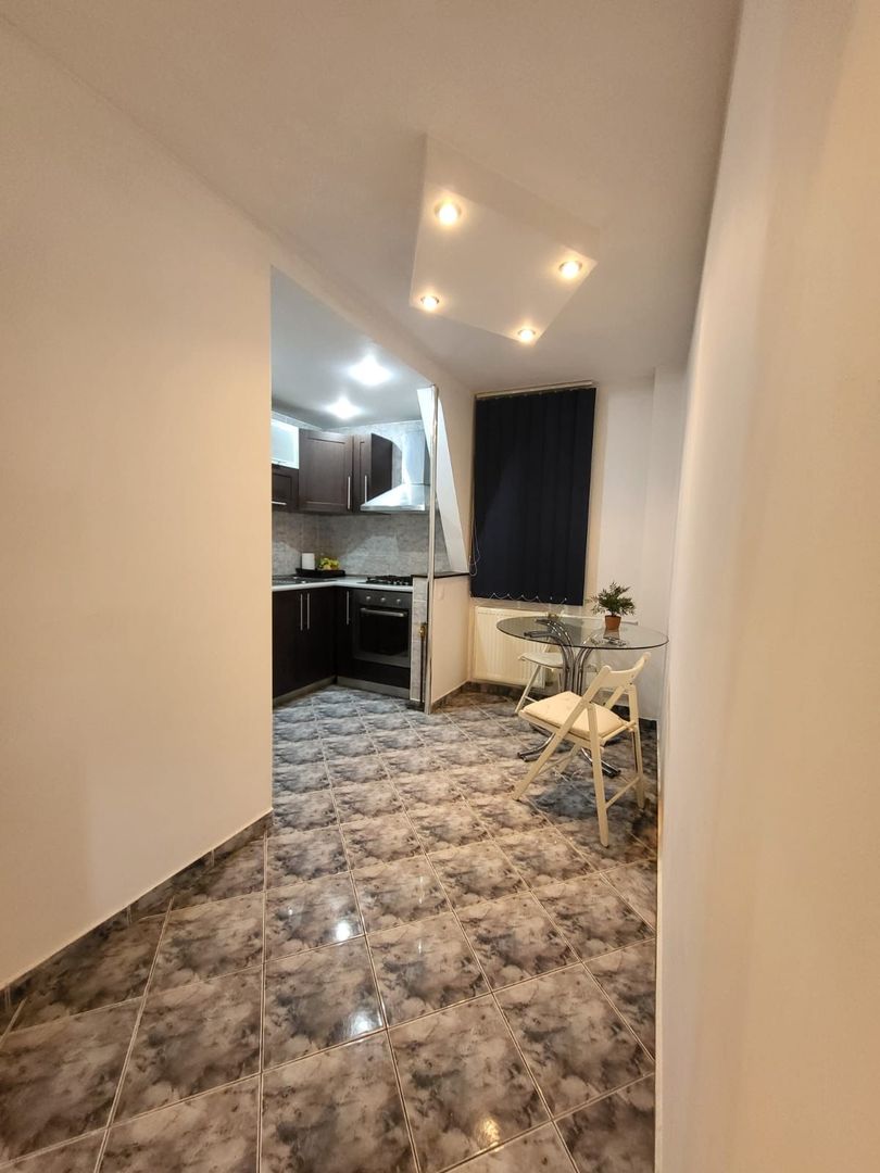 Garsoniera renovata Mall Vitan T64 - Poză 4