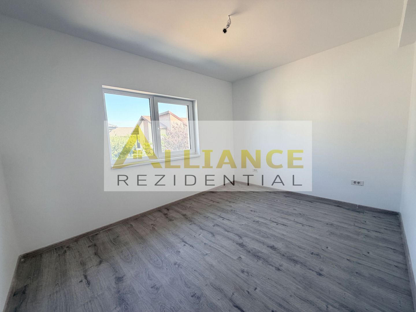 Casa de vanzare in Comuna Berceni | Zona de intrare | 5 camere | - Poză 12