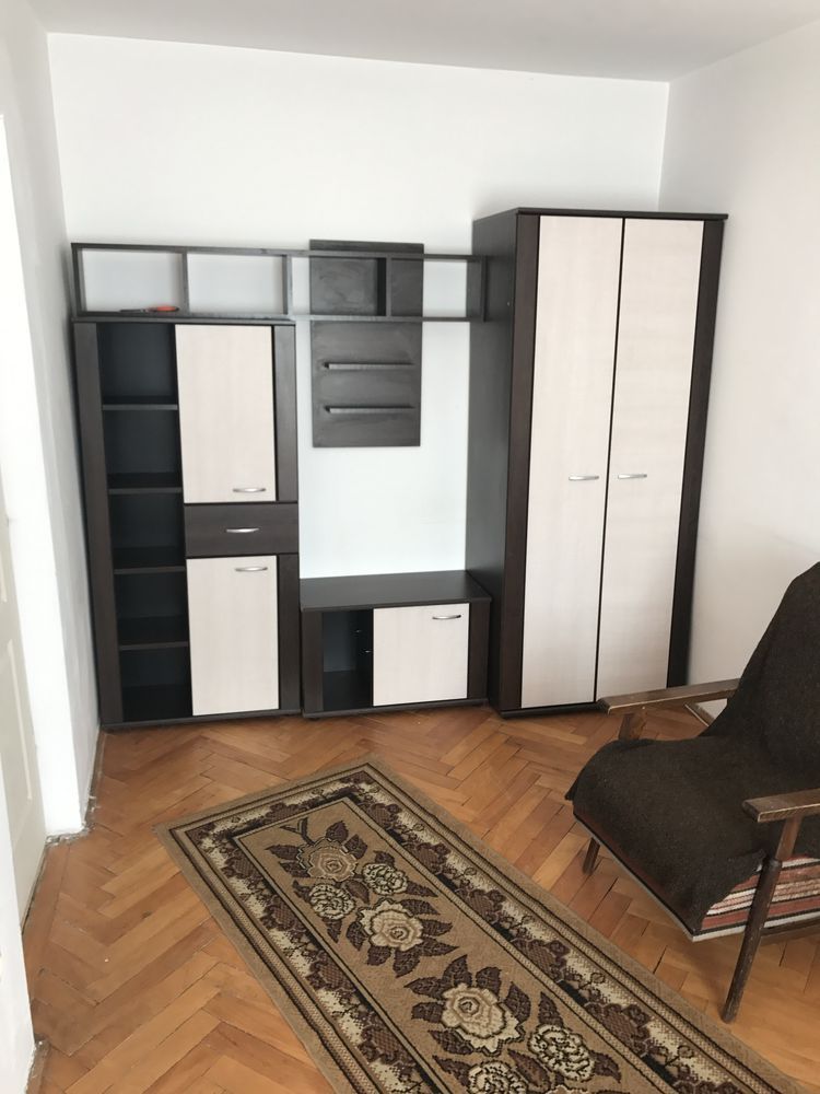 Apartament cu 3 camere, 54 mp utili, balcon, Cetate, Alba Iulia - Poză 1