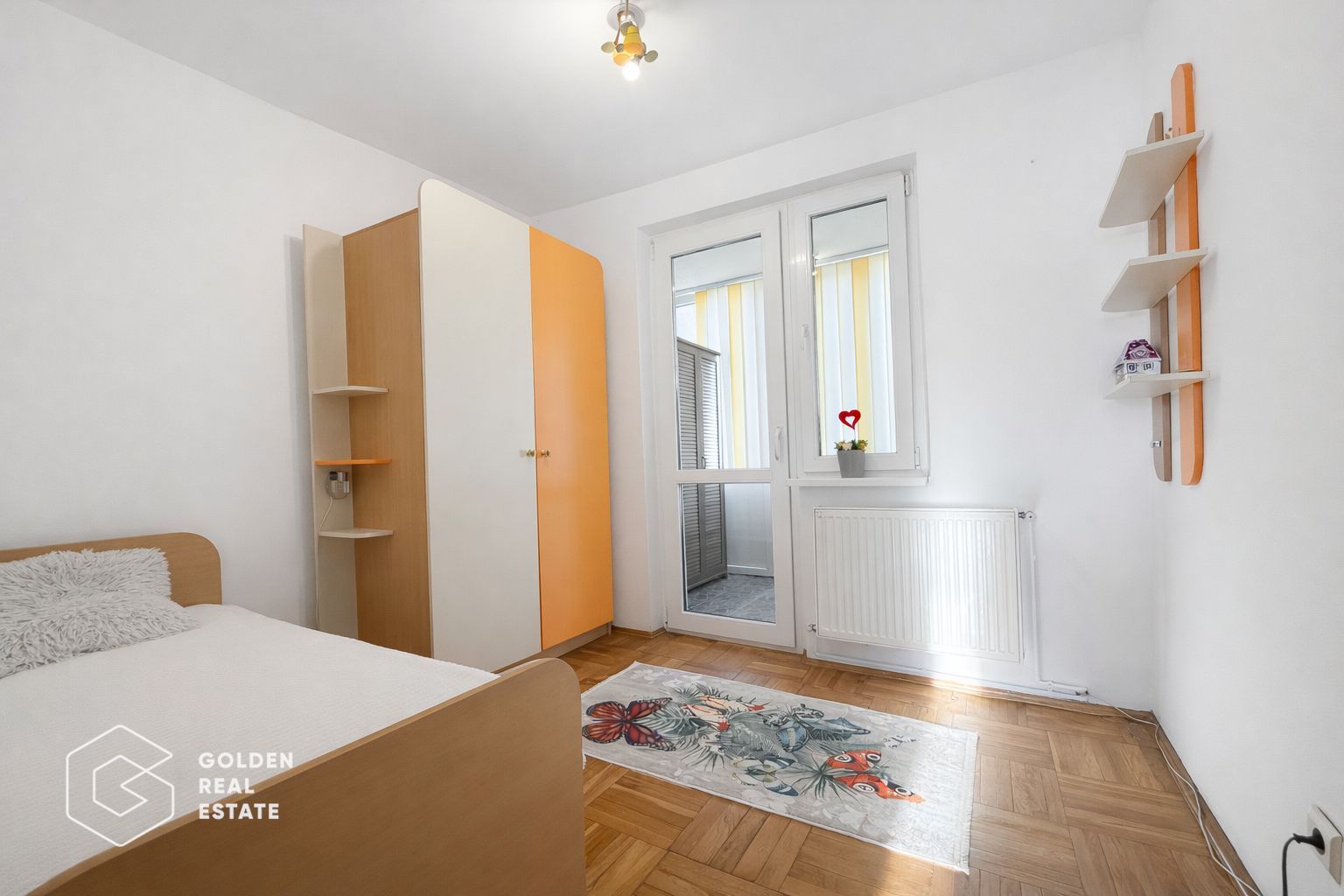 Apartament cu 4 camere, zona Micalaca, etaj 3, decomandat - Poză 5