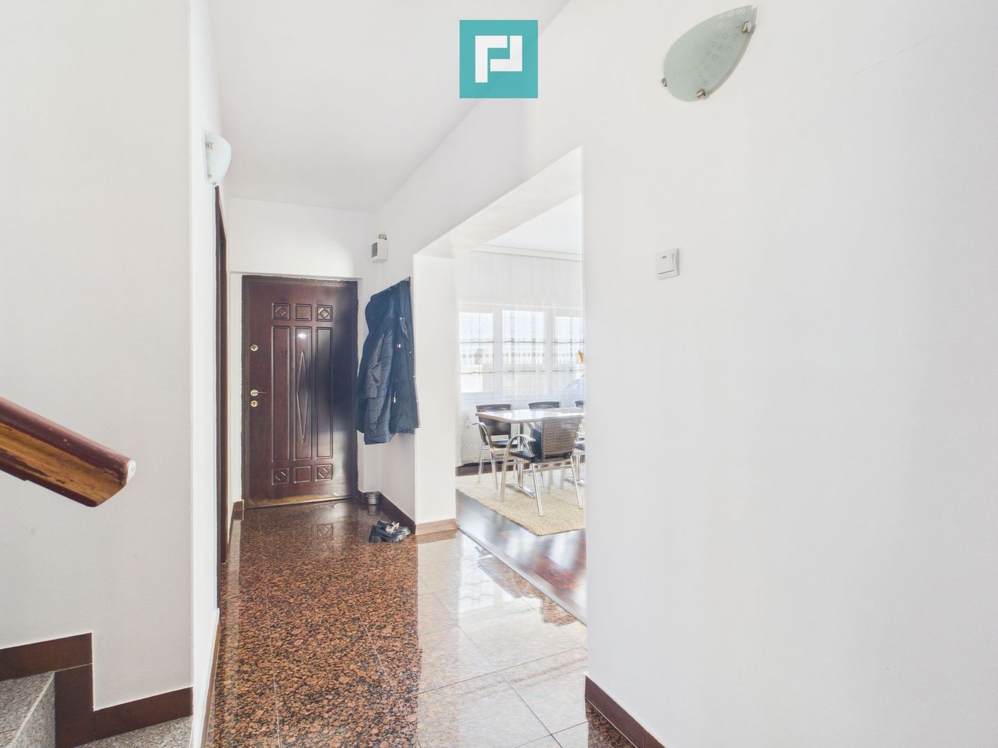 Casă individuală 8 camere - Dudeștii Noi - Poză 6