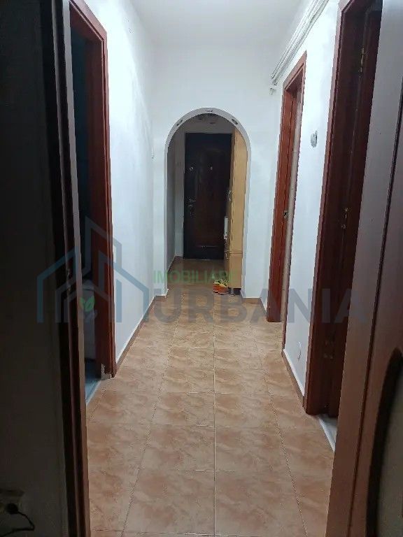 Închiriere apartament 2 camere decomandat, etaj 10/10, central, Iași - Poză 12