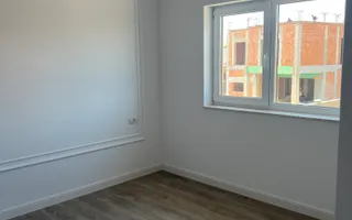 Jumătate de duplex premium, 120 mp utili, teren 256 mp, garaj și 3 dor - Poză 13