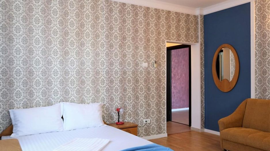 Mamaia Nord - Langa Mare, pensiune la cheie, 11 camere, 9 bai! - Poză 74